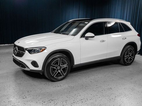 New 2026 Mercedes-Benz GLC 300 image 1