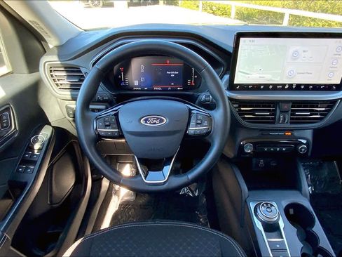 Used 2024 Ford Escape Active w/ Tech Pack #1 AWD/4WD image 7