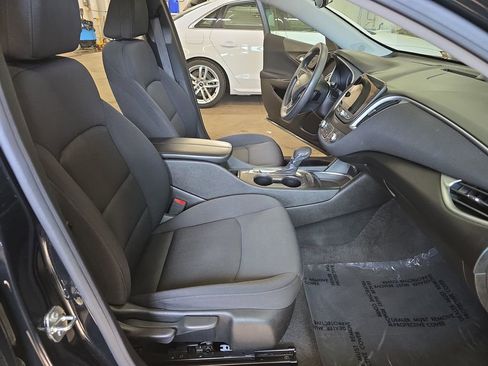 Used 2024 Chevrolet Malibu LT FWD image 10