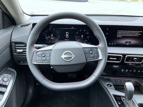 New 2026 Nissan Sentra SR FWD image 13