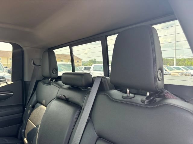 Used 2022 GMC Sierra 1500 SLT w/ SLT Premium Plus Package AWD/4WD image 30