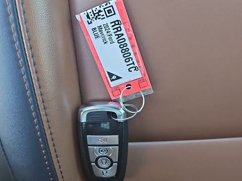 Used 2024 Ford Maverick Lariat image 20