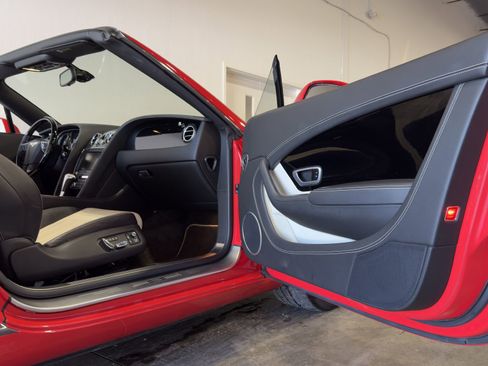 Used 2015 Bentley Continental GT image 83