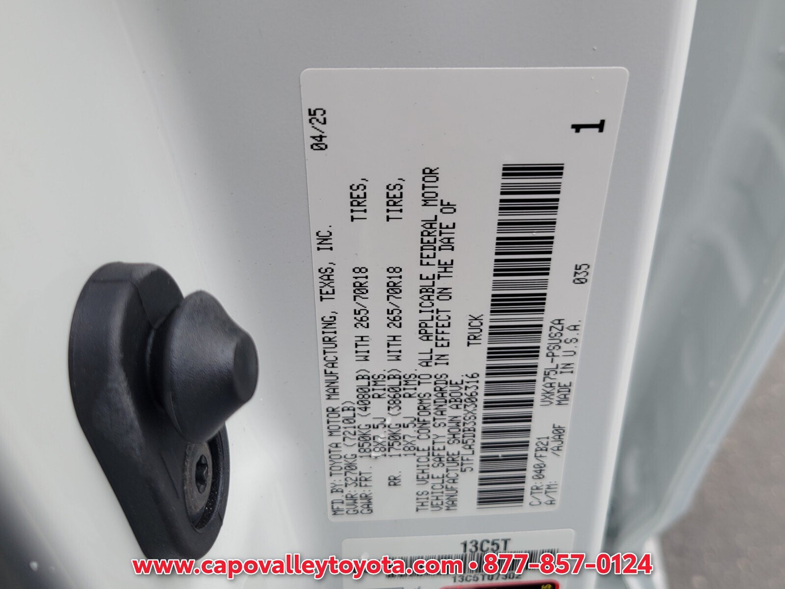 New 2025 Toyota Tundra SR5 AWD/4WD image 12