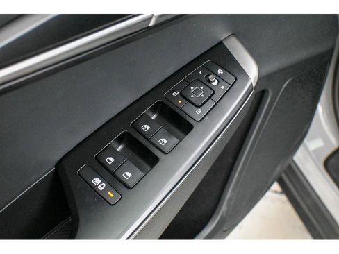 Used 2025 Kia EV6 Light w/ Light LR Technology Package image 15