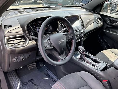Used 2023 Chevrolet Equinox RS FWD image 18