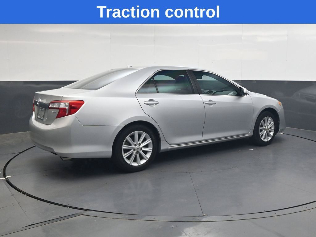 Used 2012 Toyota Camry XLE FWD image 4