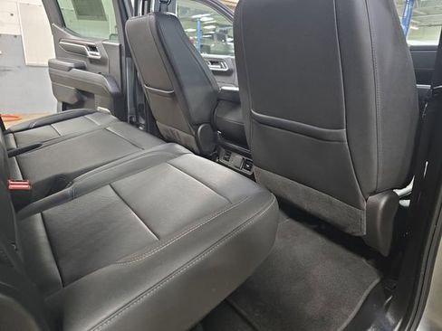 Used 2024 GMC Sierra 1500 SLT AWD/4WD image 11
