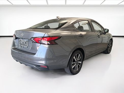 Used 2025 Nissan Versa SV FWD image 4