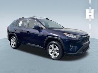 Used 2019 Toyota RAV4 XLE w/ Convenience Package video 1