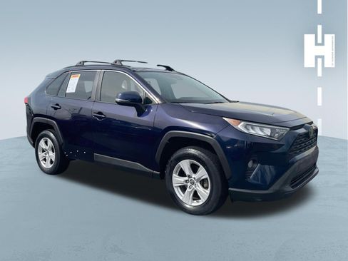Used 2019 Toyota RAV4 XLE w/ Convenience Package image 1