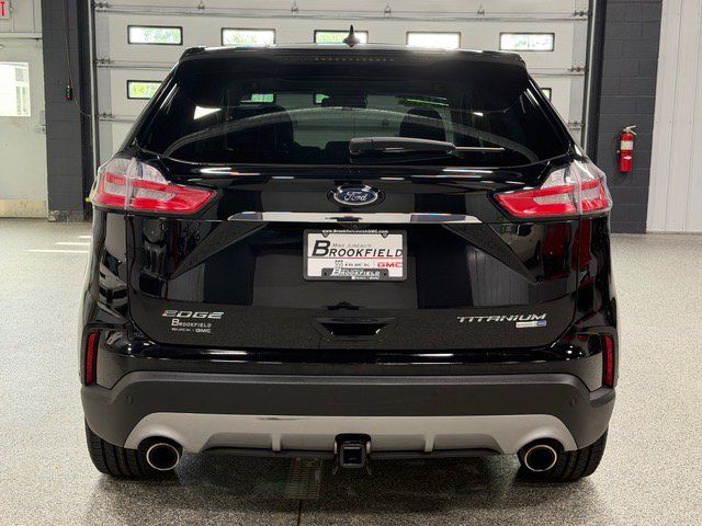 Used 2019 Ford Edge Titanium w/ Equipment Group 301A AWD/4WD image 4