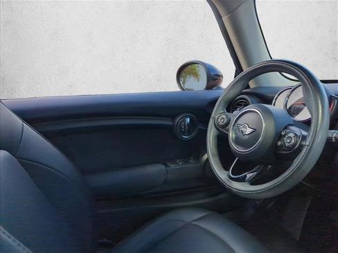 Used 2019 MINI Cooper 2-Door Hardtop w/ Storage Package image 20