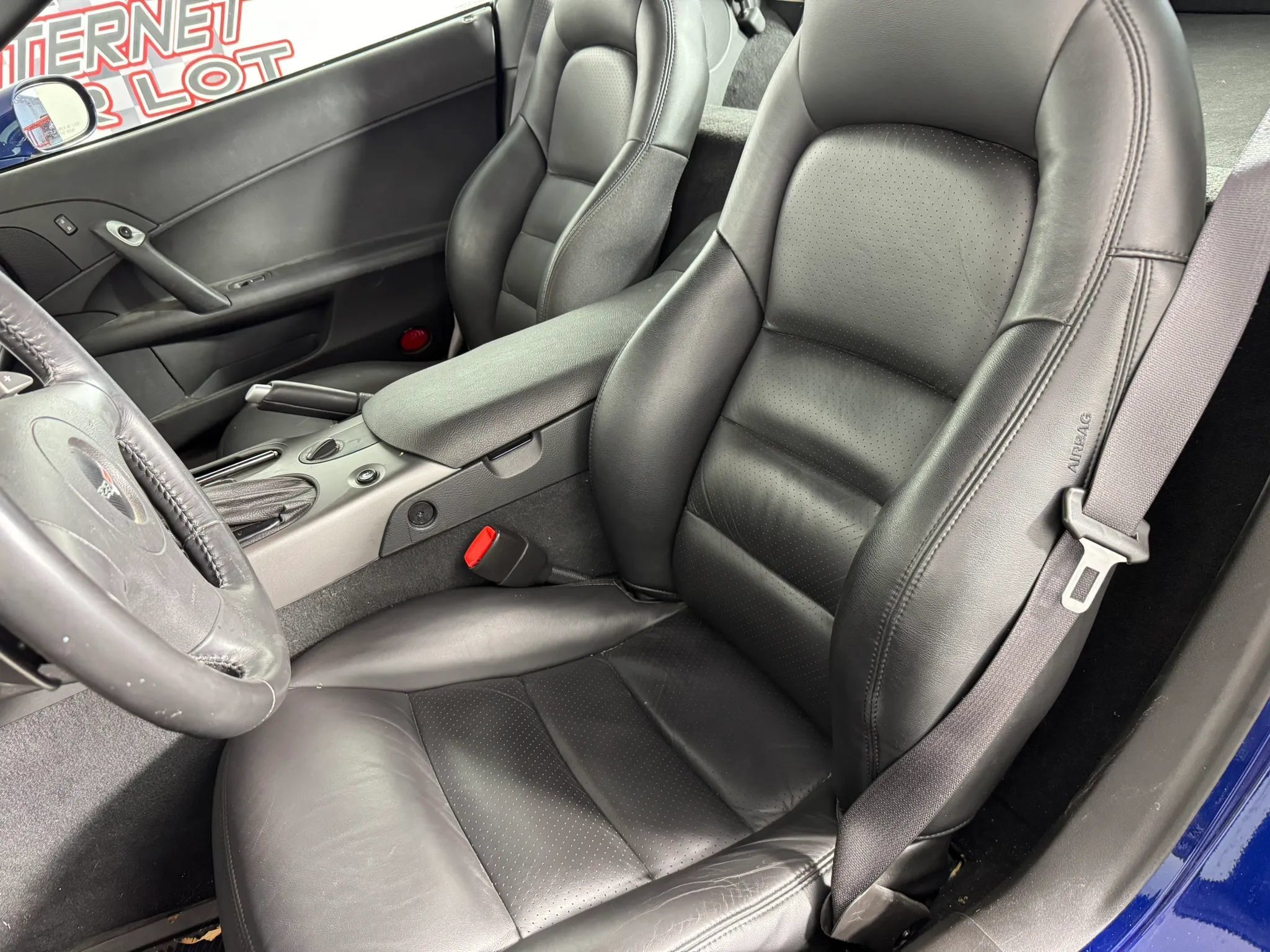 Used 2006 Chevrolet Corvette Coupe w/ Preferred Equipment Group RWD image 22