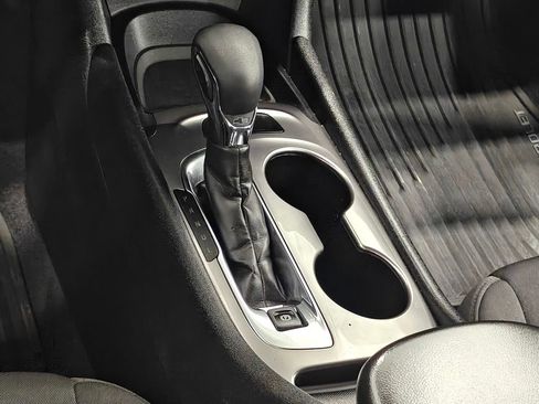 Used 2023 Chevrolet Malibu LS FWD image 7