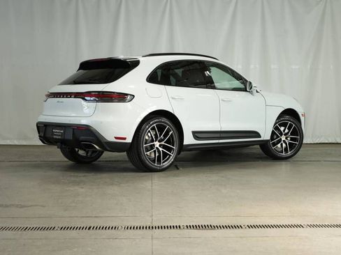 Certified 2025 Porsche Macan AWD/4WD image 7
