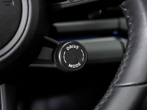 Certified 2025 Porsche Panamera 4 image 15