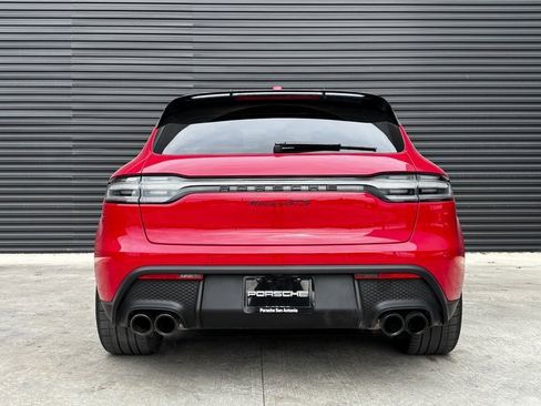 Certified 2025 Porsche Macan GTS image 6