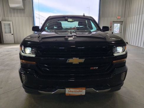 Used 2018 Chevrolet Silverado 1500 LT w/ All Star Edition AWD/4WD image 3