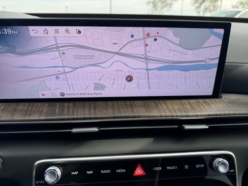 Used 2025 Genesis GV80 3.5T Prestige image 28