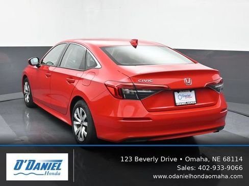 Used 2023 Honda Civic LX image 4