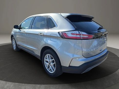 Used 2024 Ford Edge SEL image 7