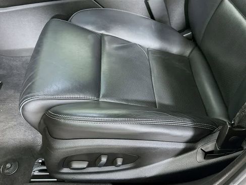 Used 2016 Cadillac XTS Luxury image 31