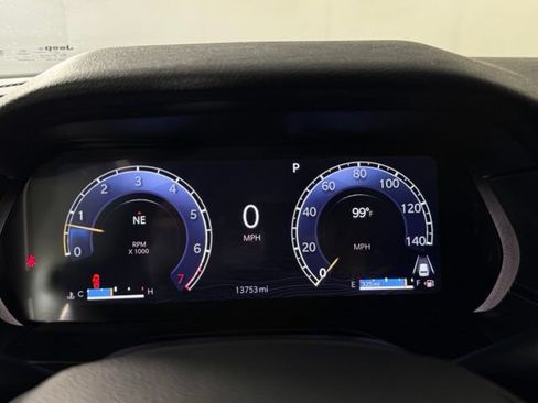 Used 2025 Jeep Grand Cherokee Altitude RWD image 22