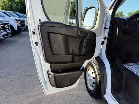 Used 2016 RAM ProMaster 2500 FWD image 9