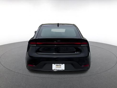 Used 2025 Toyota Prius LE image 12