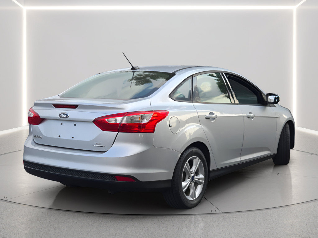 Used 2014 Ford Focus SE FWD image 31