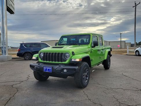 New 2026 Jeep Gladiator Sport AWD/4WD image 2