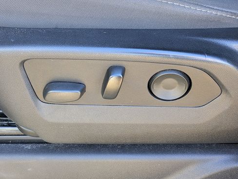 Used 2022 Chevrolet Silverado 1500 Custom image 19