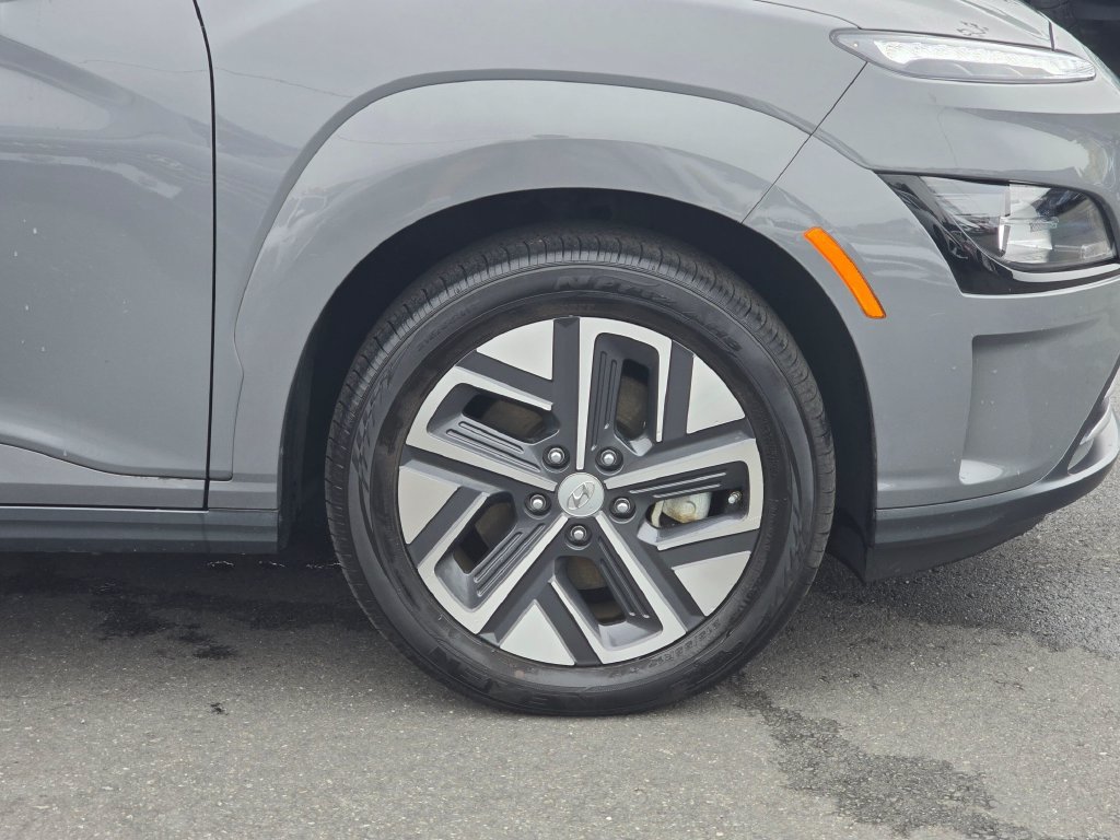 Used 2023 Hyundai Kona SE FWD image 9