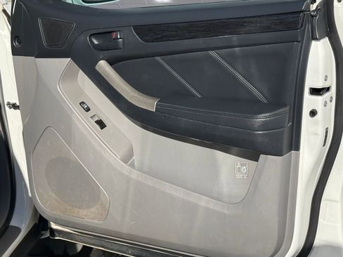 Used 2006 Toyota 4Runner Limited image 31