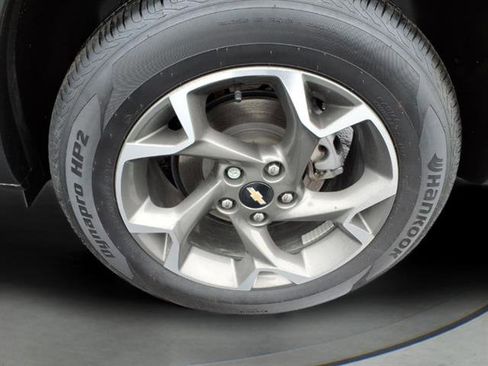 Certified 2024 Chevrolet Trax LT w/ Sunroof Package image 10