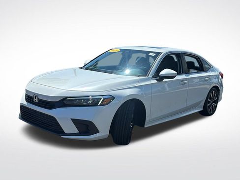 Used 2023 Honda Civic EX image 3