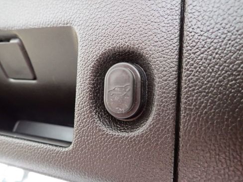 Used 2016 Cadillac Escalade Luxury image 21