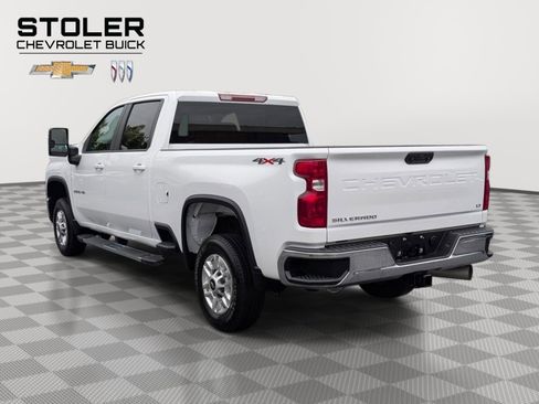 Used 2025 Chevrolet Silverado 2500 LT w/ Convenience Package AWD/4WD image 3