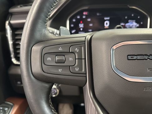 Used 2025 GMC Sierra 1500 Denali Ultimate image 17