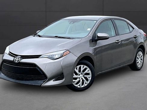 Used 2017 Toyota Corolla LE w/ Carpet Mat Package (TMS) FWD image 1
