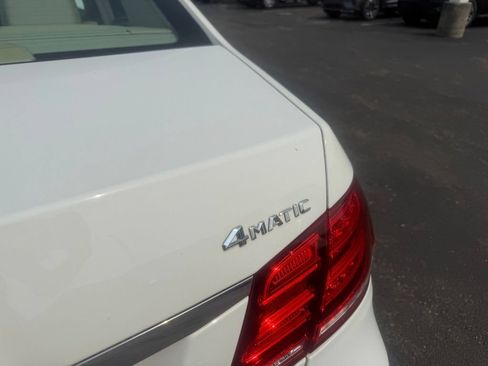 Used 2014 Mercedes-Benz E 350 4MATIC Sedan image 44