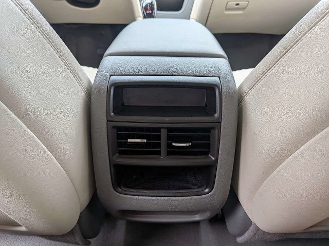 Used 2020 Cadillac XT5 Premium Luxury FWD image 17