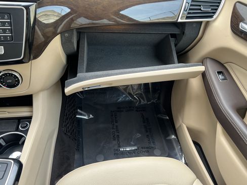 Used 2018 Mercedes-Benz GLE 350 4MATIC image 38