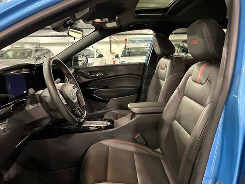 Used 2025 Chevrolet Trax RS w/ Sunroof Package image 10