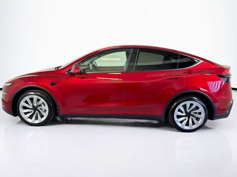 Used 2026 Tesla Model Y Long Range image 8