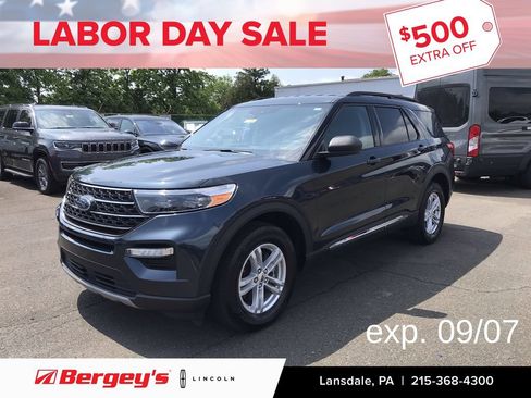 Used 2024 Ford Explorer XLT w/ Equipment Group 202A AWD/4WD image 1