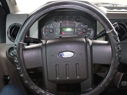 Used 2008 Ford F350 XL RWD image 10
