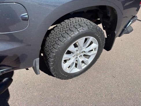 Used 2019 Chevrolet Silverado 1500 Custom w/ Custom Value Package image 11