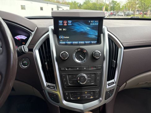 Used 2010 Cadillac SRX Luxury AWD/4WD image 12